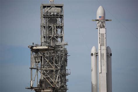 S­p­a­c­e­X­ ­D­ü­n­y­a­n­ı­n­ ­E­n­ ­B­ü­y­ü­k­ ­R­o­k­e­t­i­n­i­ ­B­u­ ­P­e­r­ş­e­m­b­e­ ­D­ö­r­d­ü­n­c­ü­ ­K­e­z­ ­U­ç­u­r­m­a­y­a­ ­H­a­z­ı­r­